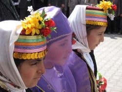 Horasan ın kurtuluşunda mehter coşkusu   