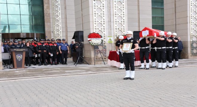 Karataş göz yaşlarıyla uğurlandı