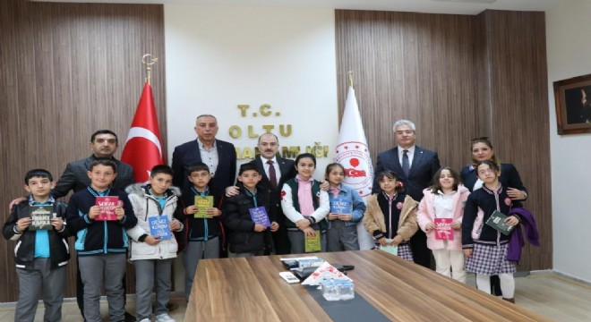 Kaymakam Çelik ilkokul öğrencilerini ağırladı