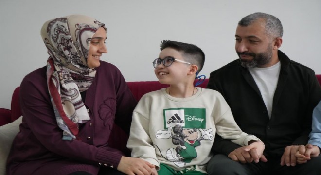 Kendisine uzanacak yardım elini bekliyor