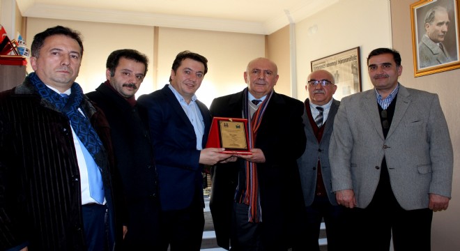 Kent Konseyinden Türkez’e teşekkür plaketi