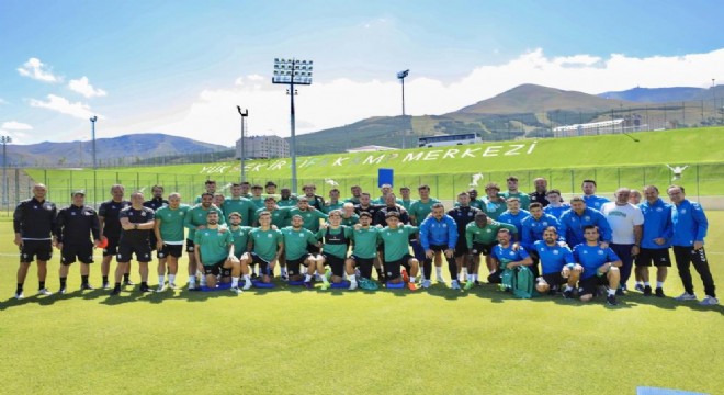 Konyaspor un Erzurum kampı başladı