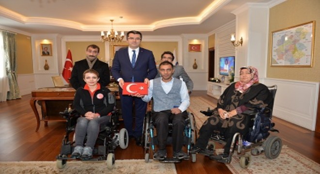 Memiş’ten “Dünya Engelliler Günü” mesajı