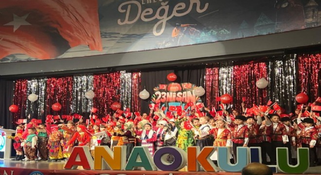 Miniklerden bayram coşkusu