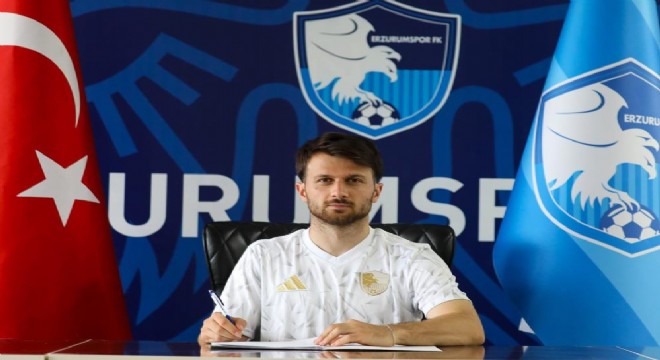 Murat Cem Akpınar Erzurumspor'da kaldı