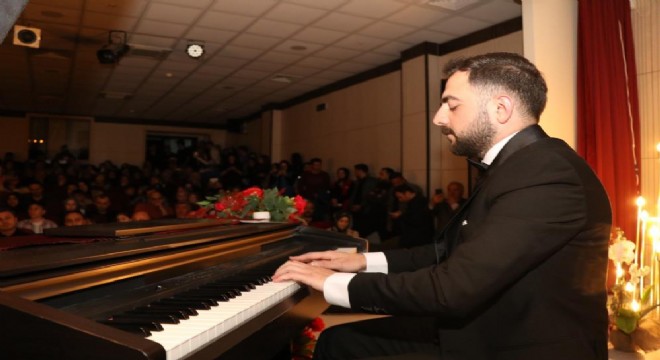 Oltulu sanatseverler piyano resitalinde buluştu