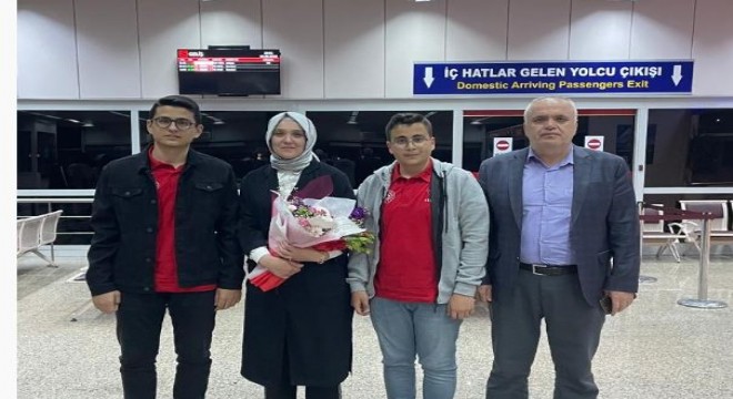 Proje üretiminde Erzurum’un gururu oldular