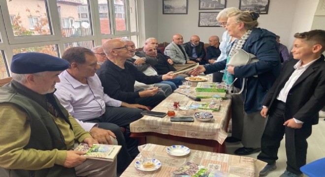 Sabuncuoğlu ESAV’da okurlarıyla buluştu