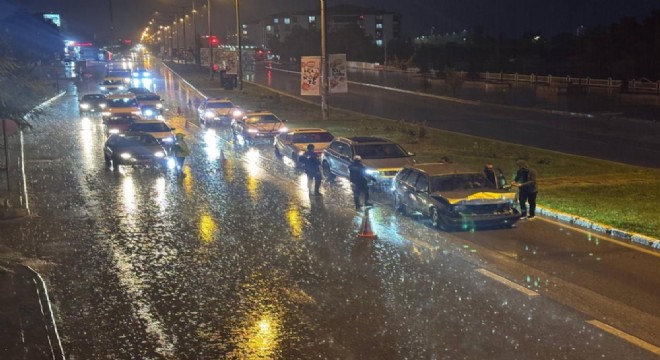Sağanak yağış kazayı beraberinde getirdi