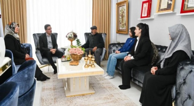 Şehit eşine vefa ziyareti