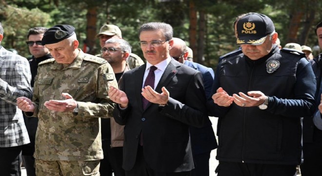 Şehitler rahmet niyazlarıyla anıldı