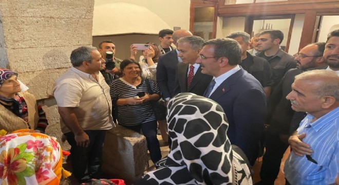‘Sözümüz haktır, özümüz aşktır, yolumuz birdir’