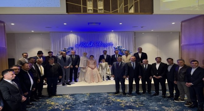 Tarıkdaroğlu ailesinin mutlu günü