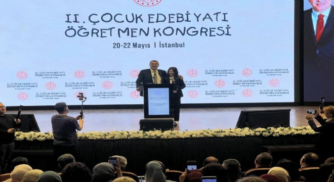 Tekin Çocuk Edebiyatı Öğretmen Kongresine seslendi