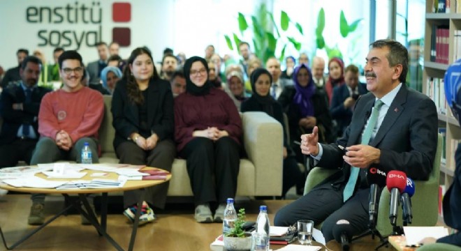 Tekin Eğitimde ‘Riskler ve İmkanlar’ı yorumladı