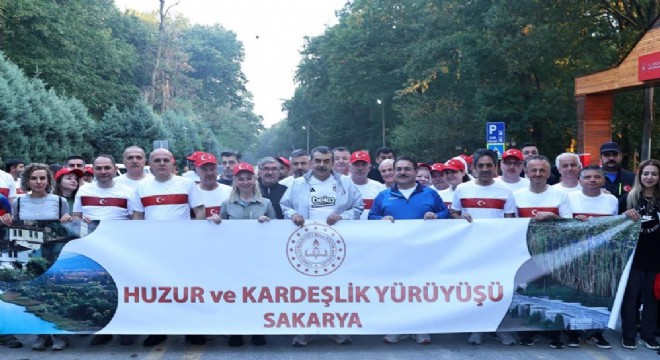 Tekin ‘Huzur ve kardeşlik' yürüyüşüne katıldı