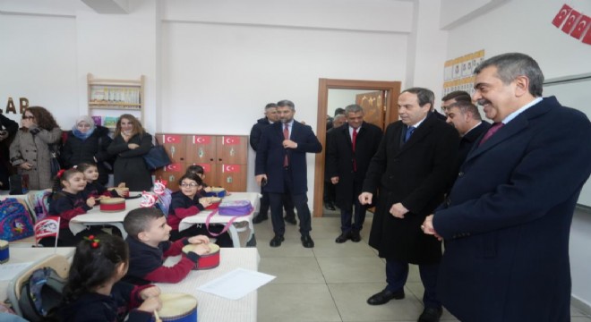 Tekin, 'Kimsenin dini inancını sorgulamadık'