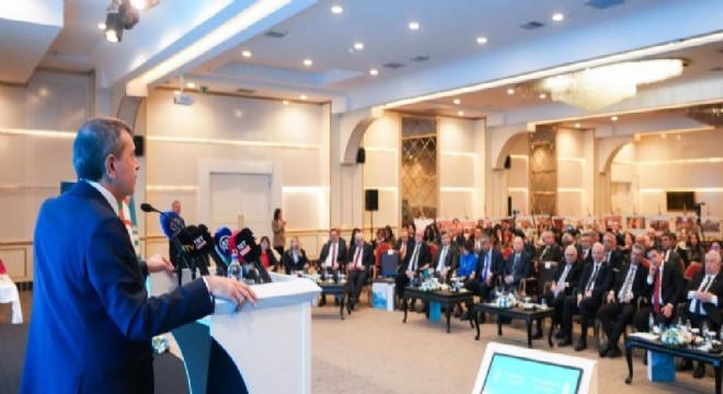 Tekin Türk Akademisi'ne seslendi