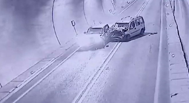 Tünel kazası kameralara yansıdı
