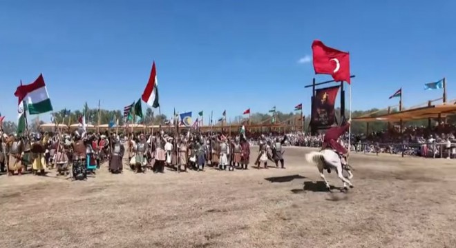 Türk Dünyası Büyük Hun Türk Kurultayında buluştu