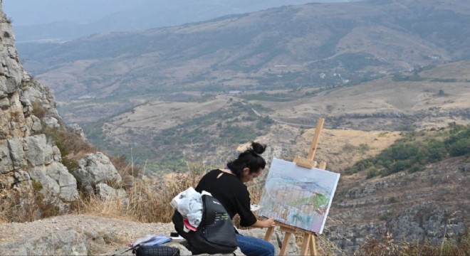 Türk Dünyası Kadın Ressamları Şuşa'da buluştu