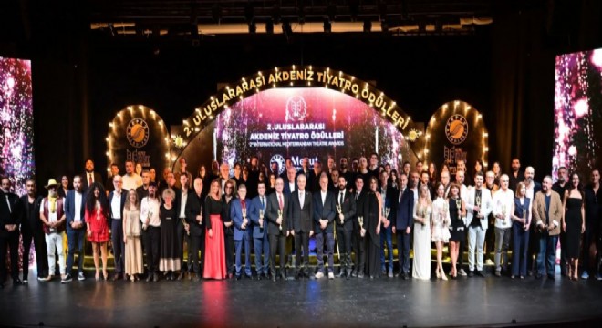 Türk Dünyası Kültürel Hizmet ödülleri verildi