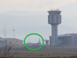 Ermeni Uçağı Erzurum’a indirildi