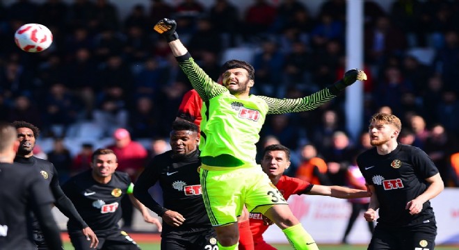 Ümraniyespor Eskişehirspor’a tek golle teslim oldu