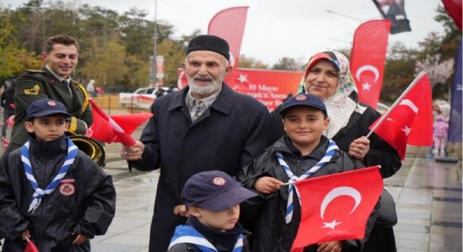 Yağmur 19 Mayıs coşkusuna engel olamadı
