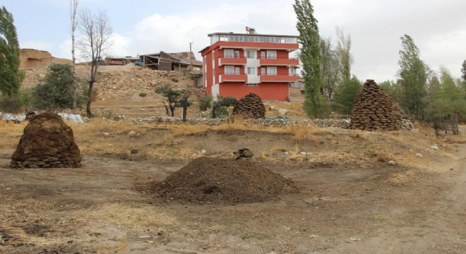 Yakacaklar tezekten