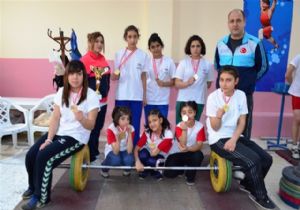 Erzurum’da halter adına bir ilk