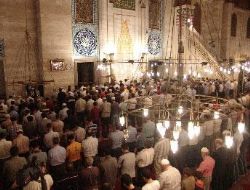 Bayram Namazı saatleri açıklandı