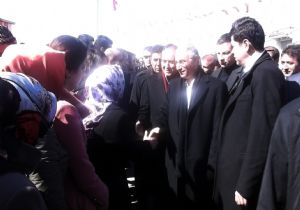 Bakan Ala Tekman’daydı