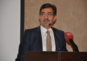 Güllüce’den esprili tarih yorumu 