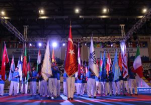 Müezzinoğlu Karate coşkusunu paylaştı