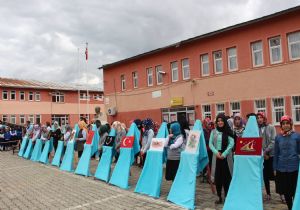 Oltu Kız İmam Hatip Lisesi’nde Elişi Sergisi