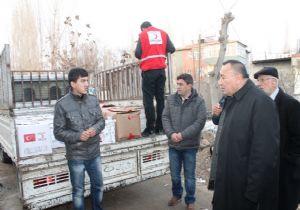 Türk Kızılay’ından Türkmenlere destek