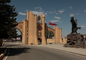 Atatürk Üniversitesi ilk 8’de