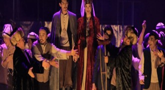 'Kadere Dair Şiir' En İyi Oyun ödülünü kazandı