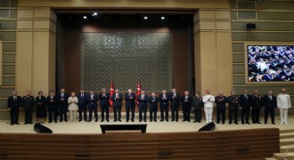 'Rabbim Devletimizi payidar, Milletimizi aziz eylesin'