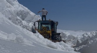 2443 rakımda kar mesaisi