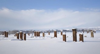 Anadolu Orhun Anıtları karla bütünleşti