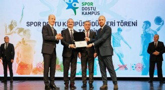 Atatürk Üniversitesine Spor Dostu Kampüs ödülü