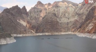 Ayvalı'da yıllık 300 ton balık üretiyorlar