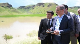 Baruş kayıp çobanı arama çalışmalarını denetledi
