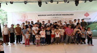 Baruş, piknik şöleninde öğrencilerle buluştu