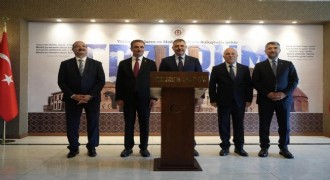 Çiftçi il yöneticileri ile bir araya geldi