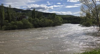 Çoruh'un su seviyesi yükseldi, evler boşaltılıyor