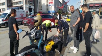 Cumhuriyet Caddesinde motosiklet kazası