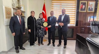 Emekli öğretmenden örnek bağış